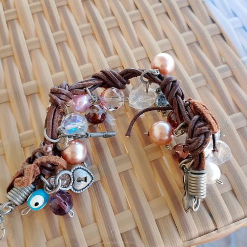 Handmade necklace and bracelet set like new