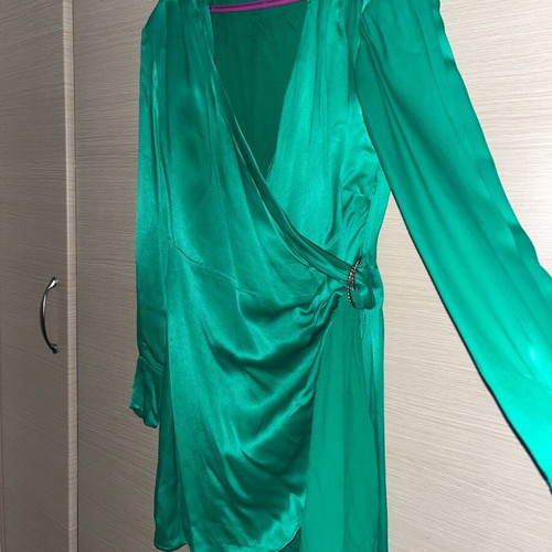 Karen Millen green wrap dress like new with shoulder pads