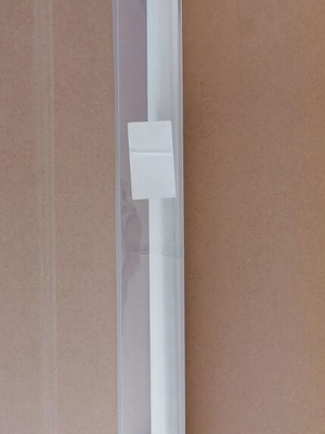 Light filtering roller blind like new