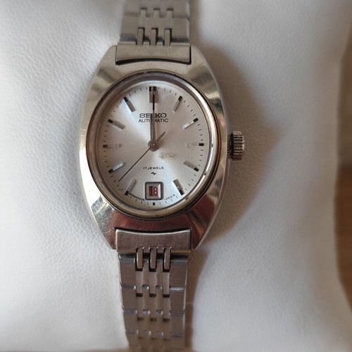 Seiko Automatic watch model 2205-7010 used, silver dial, 17 jewels