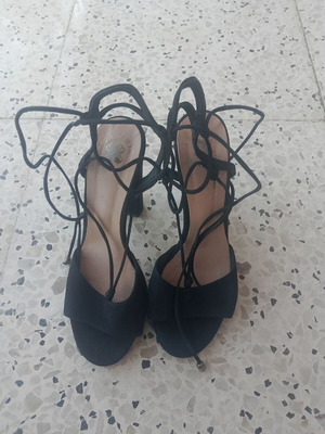 Tsakiris Mallas black open pumps size 38 like new