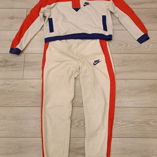 Nike women's fleece sports set used, size Medium