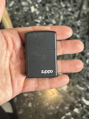 Zippo μαύρος ματ αναπτήρας