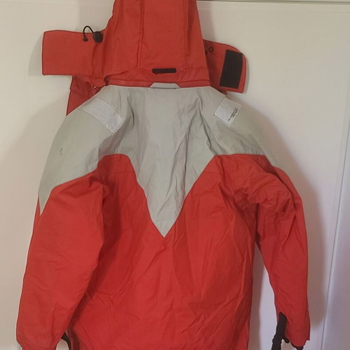 Men's niterada jacket used with built-in life vest, size medium