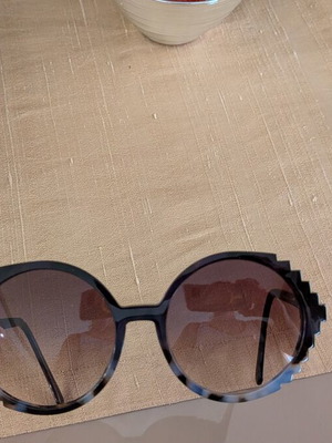 Face à Face Bocca Pixies 2 Sunglasses like new, black