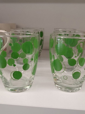 Set of 6 low water glasses like new, 9.5hx7cm diameter