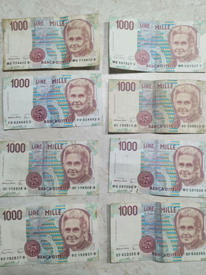 Paper Money 8x1000 Italian Lire used 1990