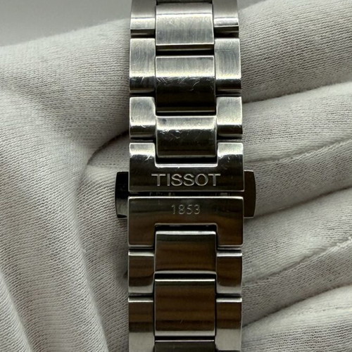 Tissot V8 Swissmatic men's wristwatch, black and silver