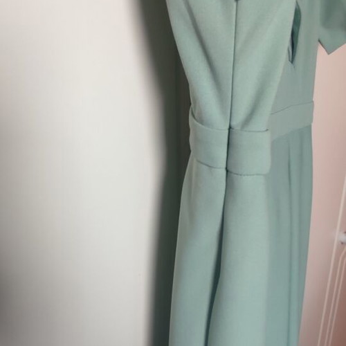 Maxi dress sage green with slit and off shoulder detail size M like new