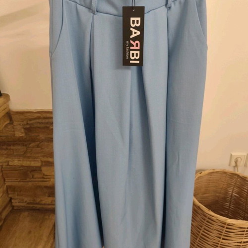 Turquoise skirt new with tag, one size, A-line