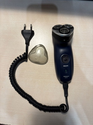 Philips Philishave 5806 електрическа самобръсначка употребявана с тройна глава