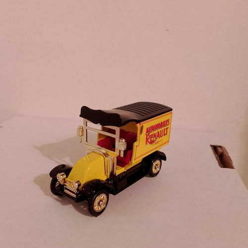 LLEDO DG85 Renault Automobiles toy car like new