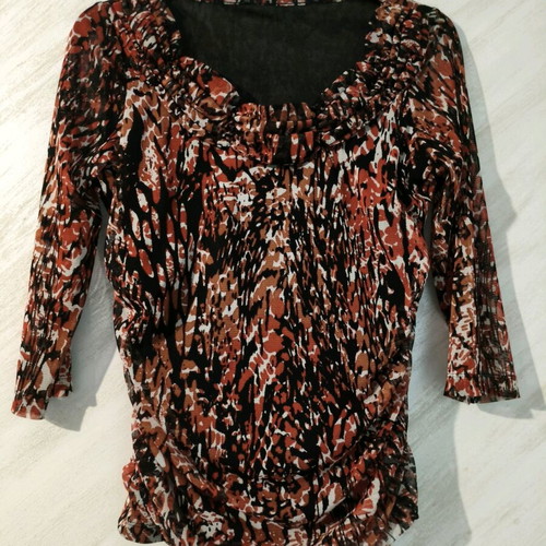 Blouse 3/4 sleeve printed brown black medium like new