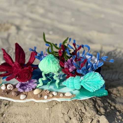 Handmade sea bottom custom made from plush wire