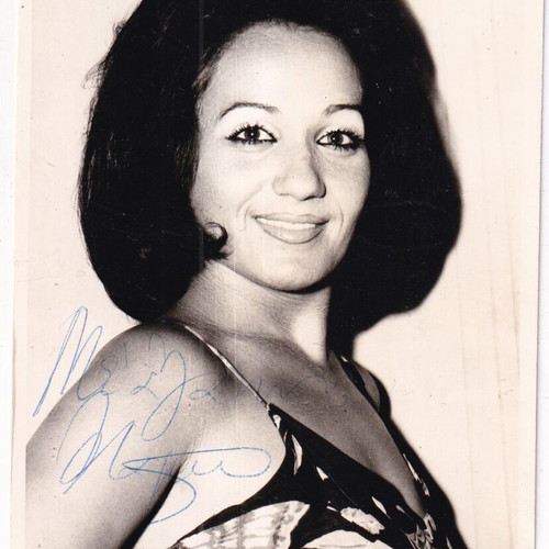 Maya Melaya signed autograph photo
