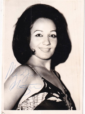 Maya Melaya signed autograph photo