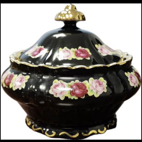 Schumann Bavaria classic vintage porcelain covered bowl with gold details
