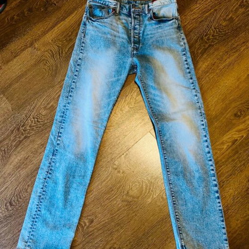 Levi’s 501 W30 L32 black label like new
