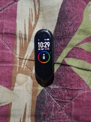 Xiaomi Smart Band 4 σαν καινούργιο, AMOLED οθόνη, 5 ATM αδιαβροχοποίηση