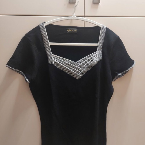 Women's summer blouse black size L like new