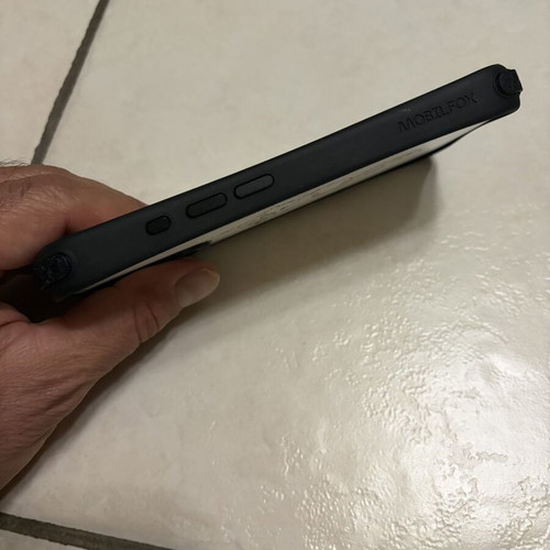 Mobilfox case for iPhone 17 new
