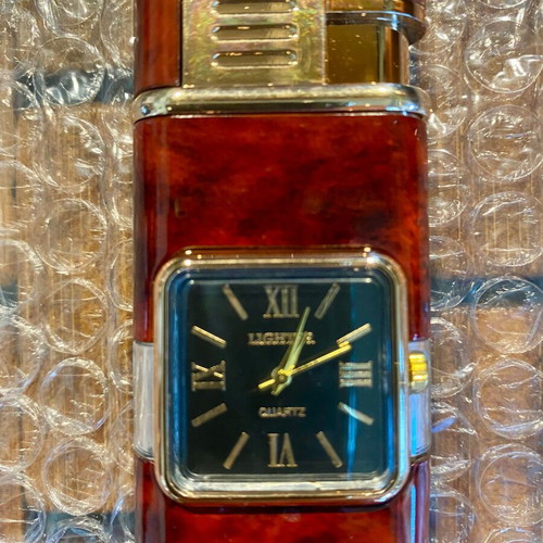 Gas Windproof Lighter with Quartz Clock new