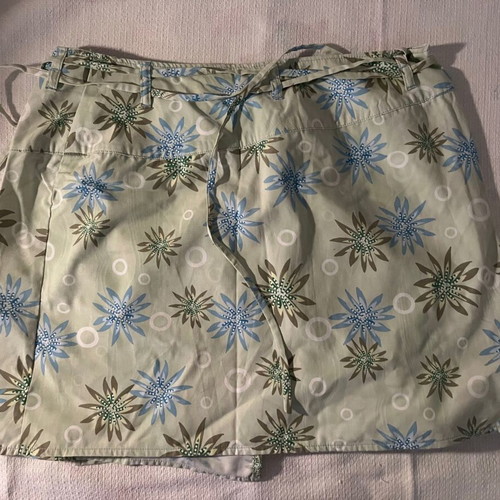 Outdoor skirt Mountain Hardwear size S like new, multicolor floral