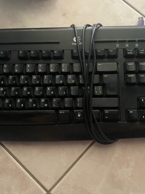 Πληκτρολόγιο, πολύ καλή κατάσταση! Logitech