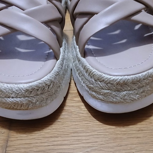 Catwalk flatform sandals size 41 used, beige