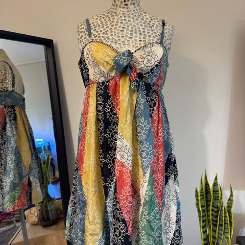 Babydoll silk dress BCBG Max Azria like new, multicolor