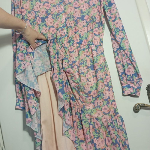 Reserved floral dress new, colorful, with ruffles and elastic waist