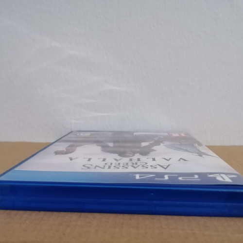 Assassin's Creed Valhalla PS4 case used, no game included
