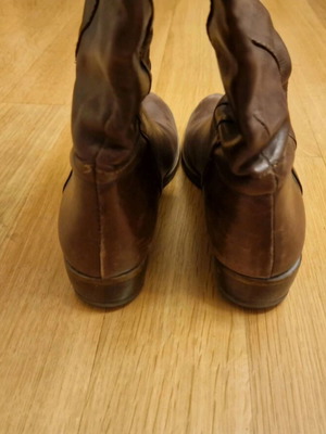 Brown leather boot