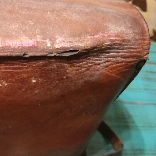 Elta leather bag used, dimensions 33x43 cm