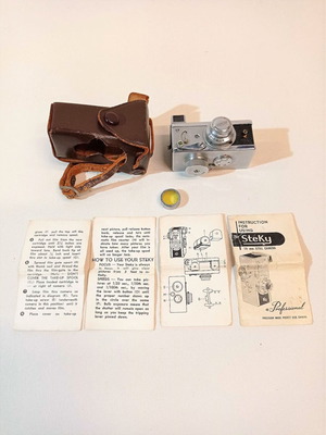 Steky Model IIIB mini spy camera 16mm film της δεκαετίας του '50 με δερμάτινη θήκη και manual