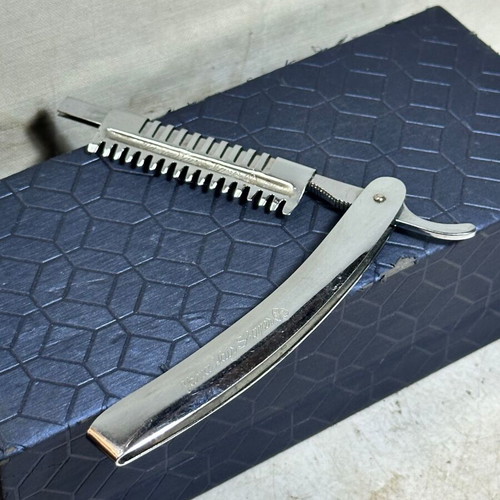 Vintage Yama Hair Shaper used, professional barber thinning tool