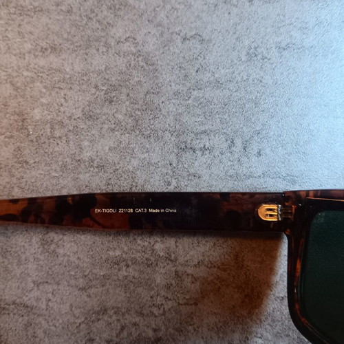 Meller Kira Tigris Carbon sunglasses like new, tortoiseshell, polarized lenses