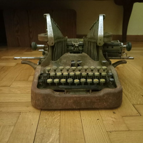 Oliver 9 Bat Wings typewriter used, 1900-1920