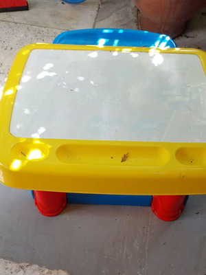 Children's desk used, no damage