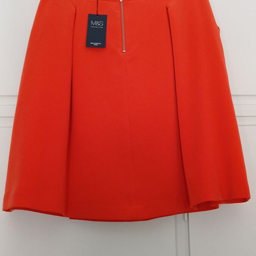 Marks & Spencer skirt orange new, size XL