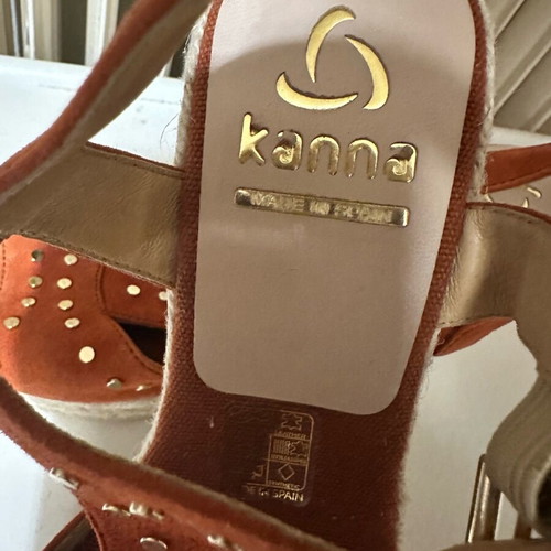 Kanna sandals size 37 brown like new