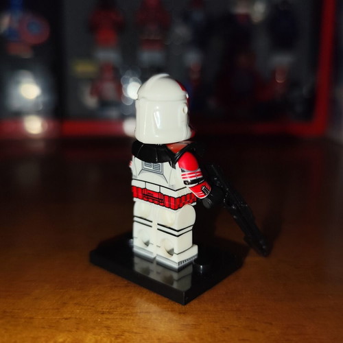 Captain Grey Star Wars Lego minifigure with accessories