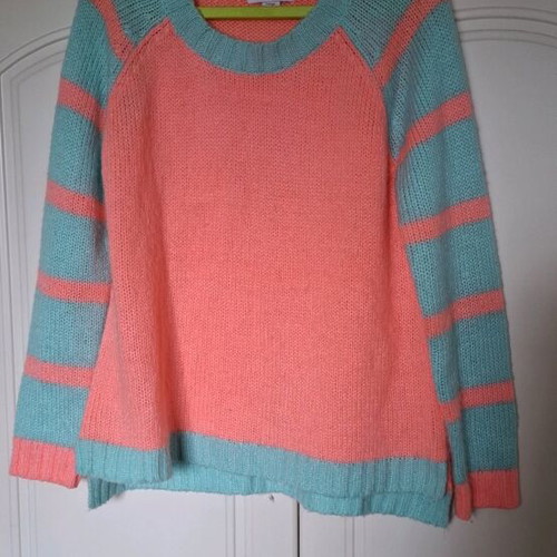 Women's knitted sweater like new, multicolored, size L
