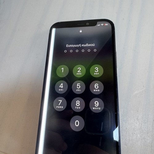 iPhone 12 black 64GB like new with screen issue