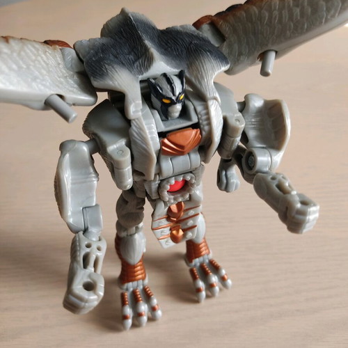 Beast Wars figure used wolf - eagle