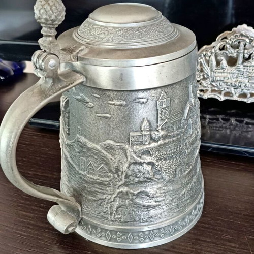 German vintage beer stein like new with lid and relief design