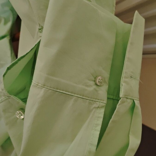 Shirt with ruffles like new, size L, green
