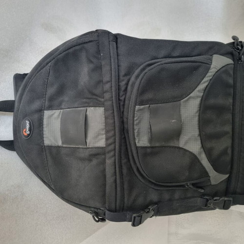 Lowepro Slingshot 300 AW used camera bag