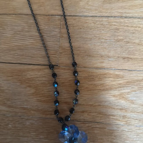 Vogline Paris necklace with crystals like new, blue