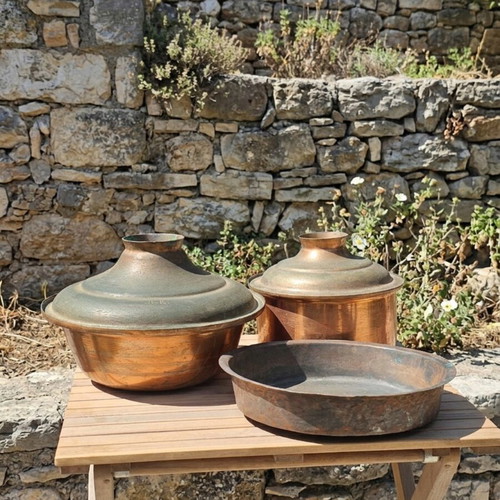 Set of 2 vintage copper pots with 1940-1950 baking tray